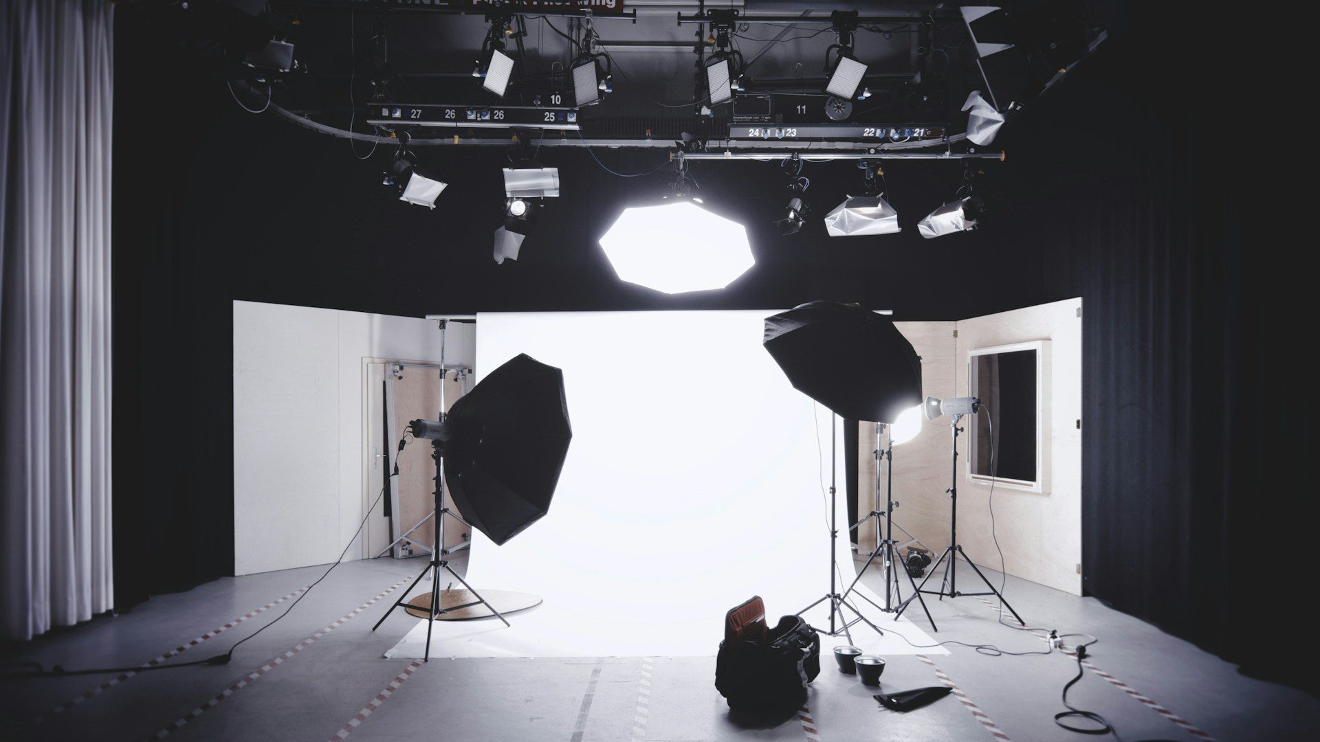 Lights, Camera, Action: What Makes 360 Photo Booths a Must